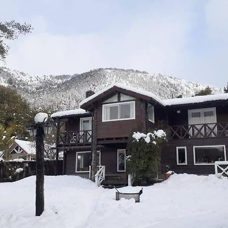 Indomito Hostel Bariloche Zewnętrze zdjęcie