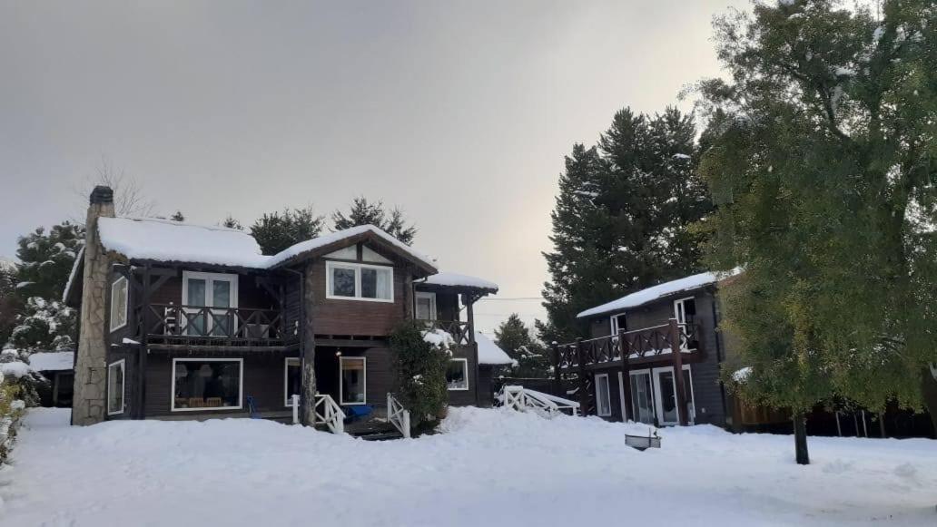 Indomito Hostel Bariloche Zewnętrze zdjęcie